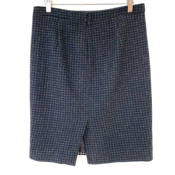 J. Crew pencil skirt in a wool blend,  two-tone houndstooth pattern, lined - Picture 3 of 11